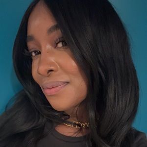 Meet your Posher, Tobi